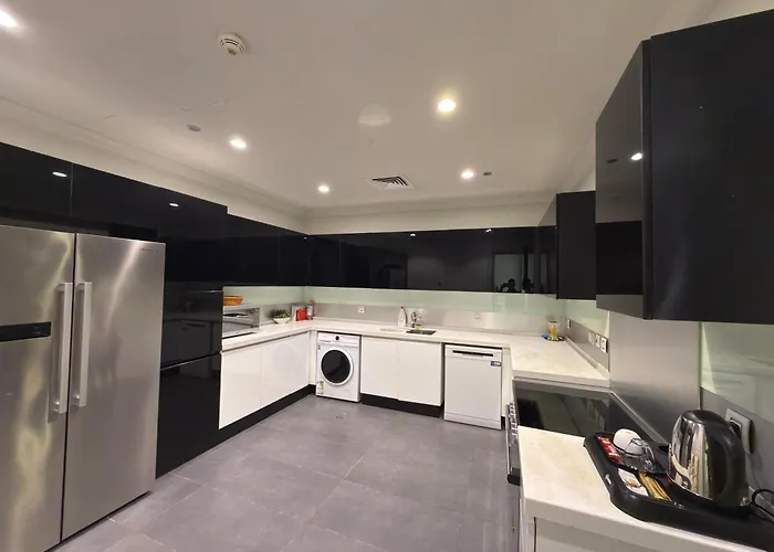Sam Apartments